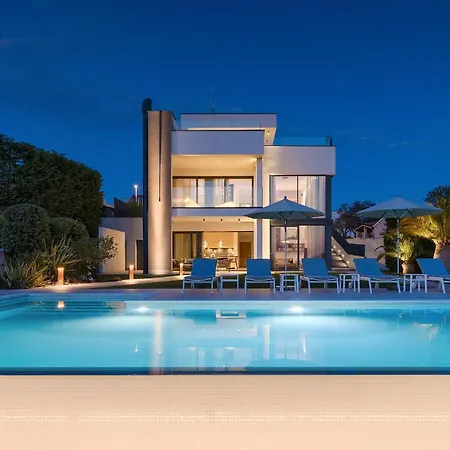 Luxury Ps Deluxe In Pula For 8 Persons With 60 M2 Heated Pool, Wellness & Sea View *