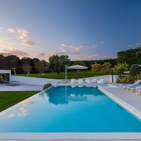 Villa Luxury Ps Deluxe In Pula For 8 Persons With 60 M2 Heated Pool, Wellness & Sea View Vintijan