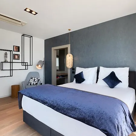 Luxury Ps Deluxe In Pula For 8 Persons With 60 M2 Heated Pool, Wellness & Sea View Vintijan